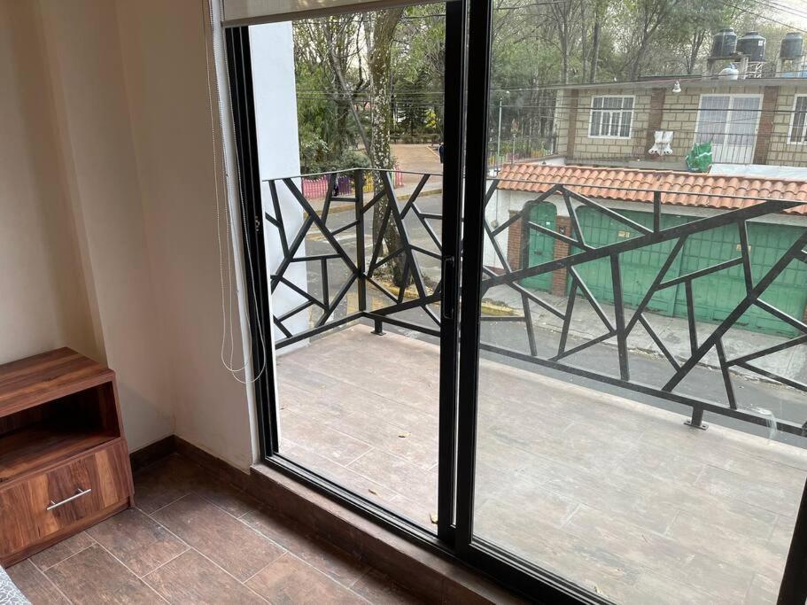 Suites C O V A D O N G A Ciudad de México Pokoj fotografie