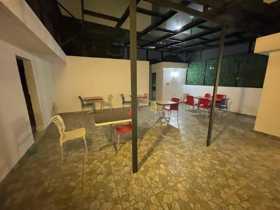 Suites C O V A D O N G A Ciudad de México Exteriér fotografie